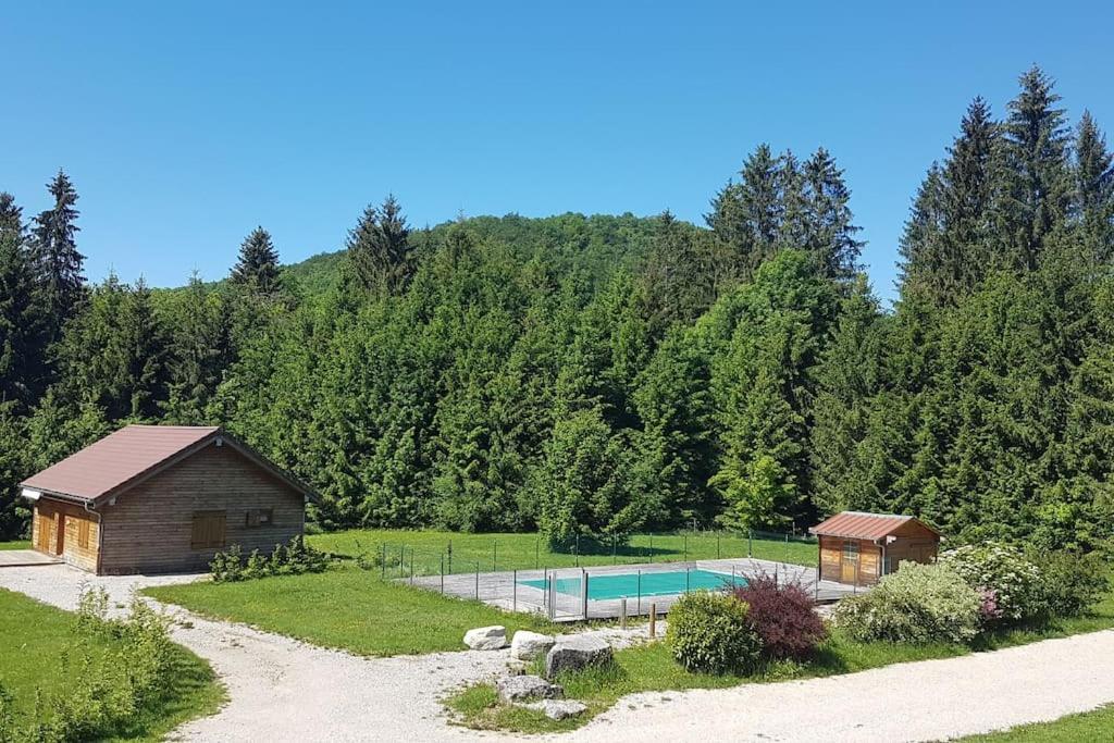 Вілла Gite Jura Mina Chalet Au Milieu De La Nature Ney Екстер'єр фото