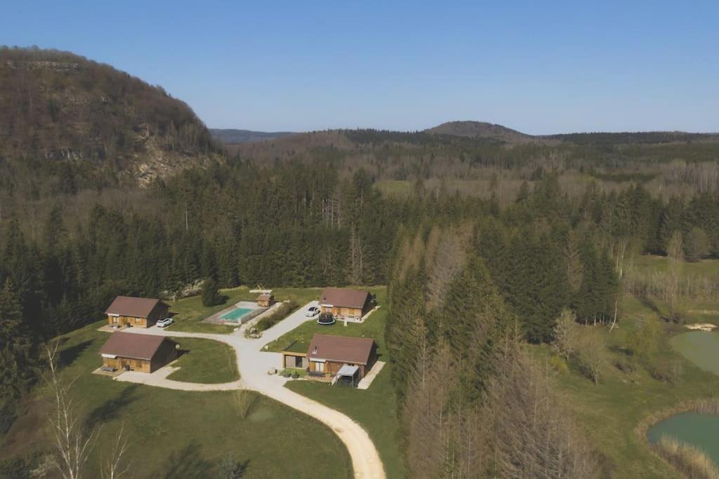 Вілла Gite Jura Mina Chalet Au Milieu De La Nature Ney Екстер'єр фото