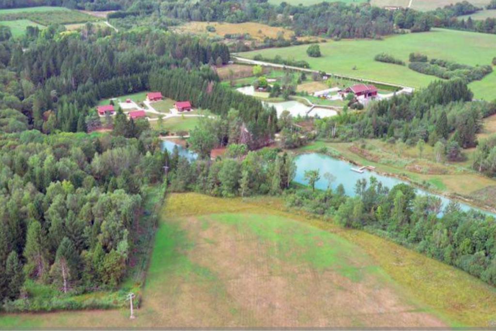 Вілла Gite Jura Mina Chalet Au Milieu De La Nature Ney Екстер'єр фото