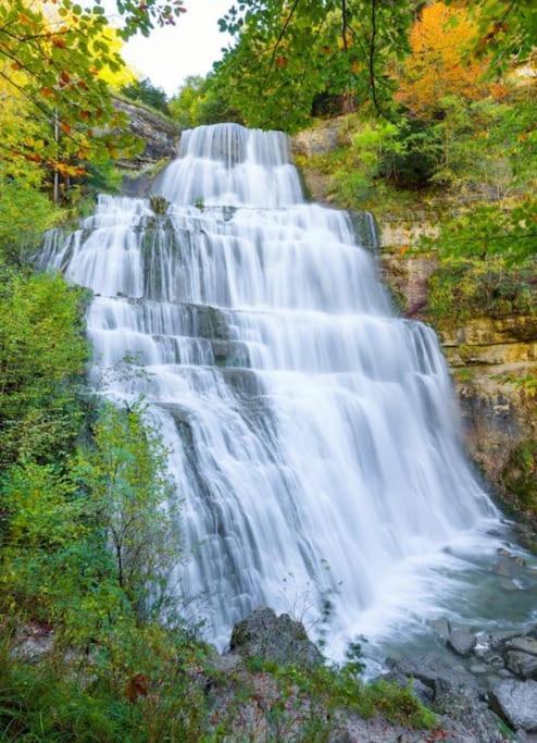 Вілла Gite Jura Mina Chalet Au Milieu De La Nature Ney Екстер'єр фото