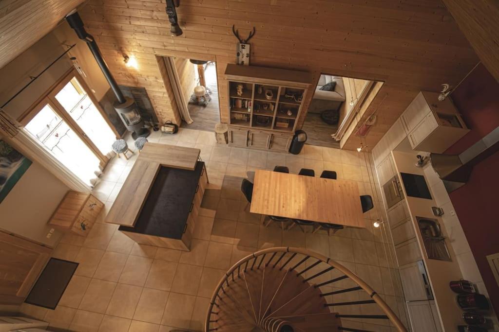 Вілла Gite Jura Mina Chalet Au Milieu De La Nature Ney Екстер'єр фото