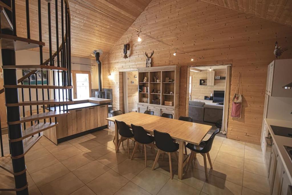 Вілла Gite Jura Mina Chalet Au Milieu De La Nature Ney Екстер'єр фото