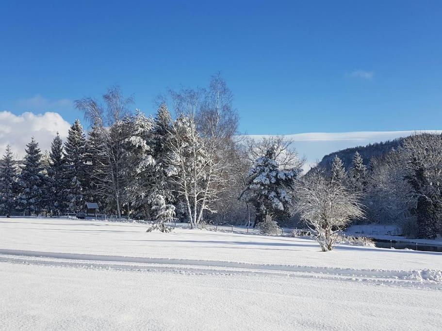 Вілла Gite Jura Mina Chalet Au Milieu De La Nature Ney Екстер'єр фото