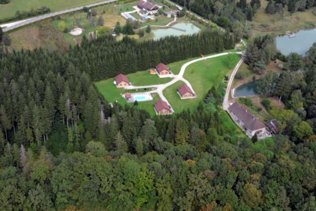 Вілла Gite Jura Mina Chalet Au Milieu De La Nature Ney Екстер'єр фото