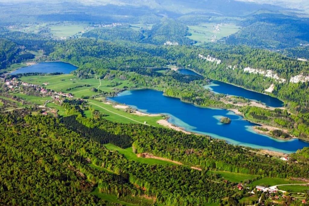 Вілла Gite Jura Mina Chalet Au Milieu De La Nature Ney Екстер'єр фото